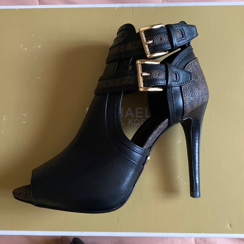 Michael Kors Blaze 165 Heels